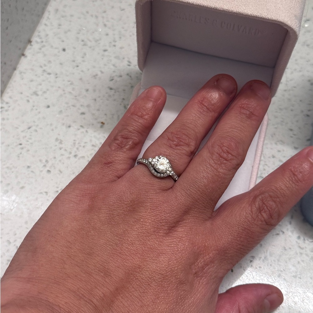 Stunning Silver Engagement Ring With Brilliant Di… - image 6